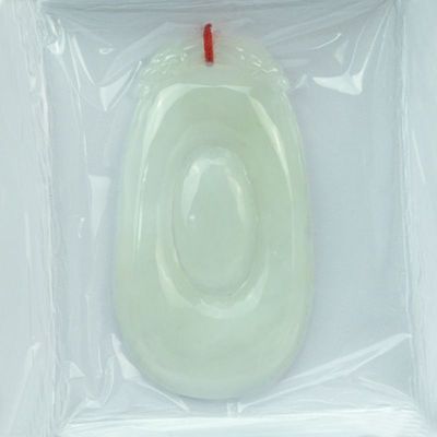 厂家供应缅甸翡翠福在眼前吊坠 纯手工雕刻福贝挂件批发