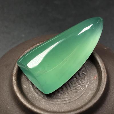 极品翡翠自然贵在其极致,那极品翡翠应具备哪些?