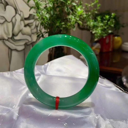 直播,源头直通车,超低价格,海量货品,锁住 公众号,买到就是赚到 一手