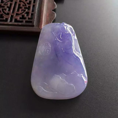 土豪家的极品翡翠挂件欣赏